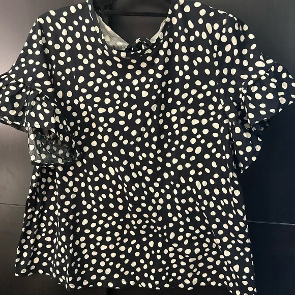Who What Wear Black and White Polka Dot Blouse - Picture 2 of 5